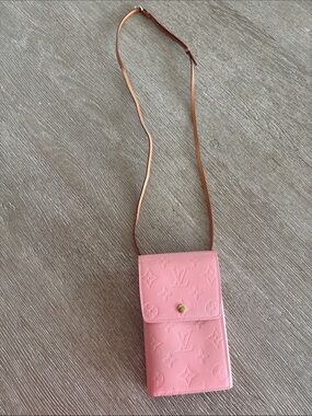 Louis Vuitton Monogram Vernis Walker Crossbody Bag